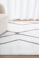 Traditional plush polyester floor rug 160 x 230cm view 6