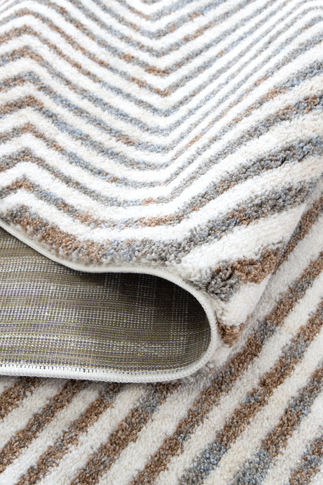 Plush polyester floor rug, 240 x 330 cm
