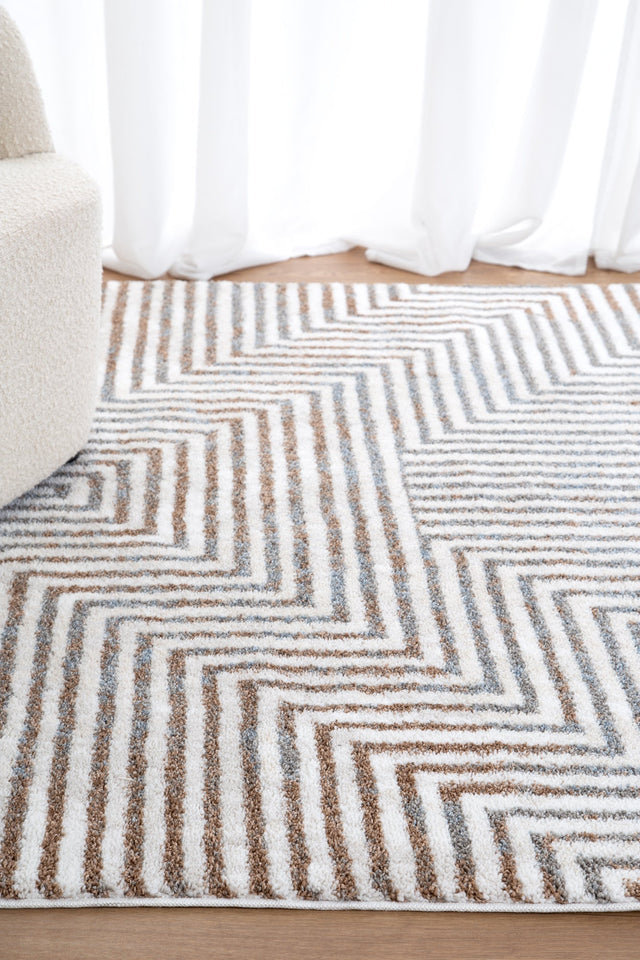 Plush polyester floor rug 280x380cm