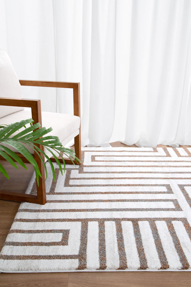 Plush woven polyester floor rug, 160x230cm