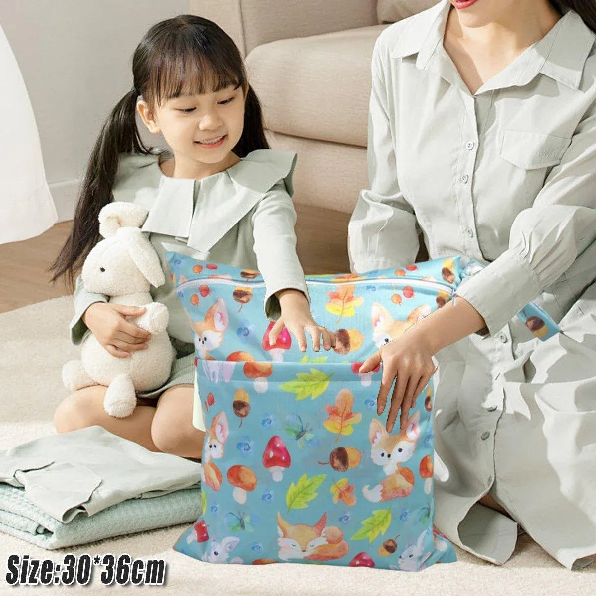 Waterproof nappy and wet bags with heart print, 2 piece