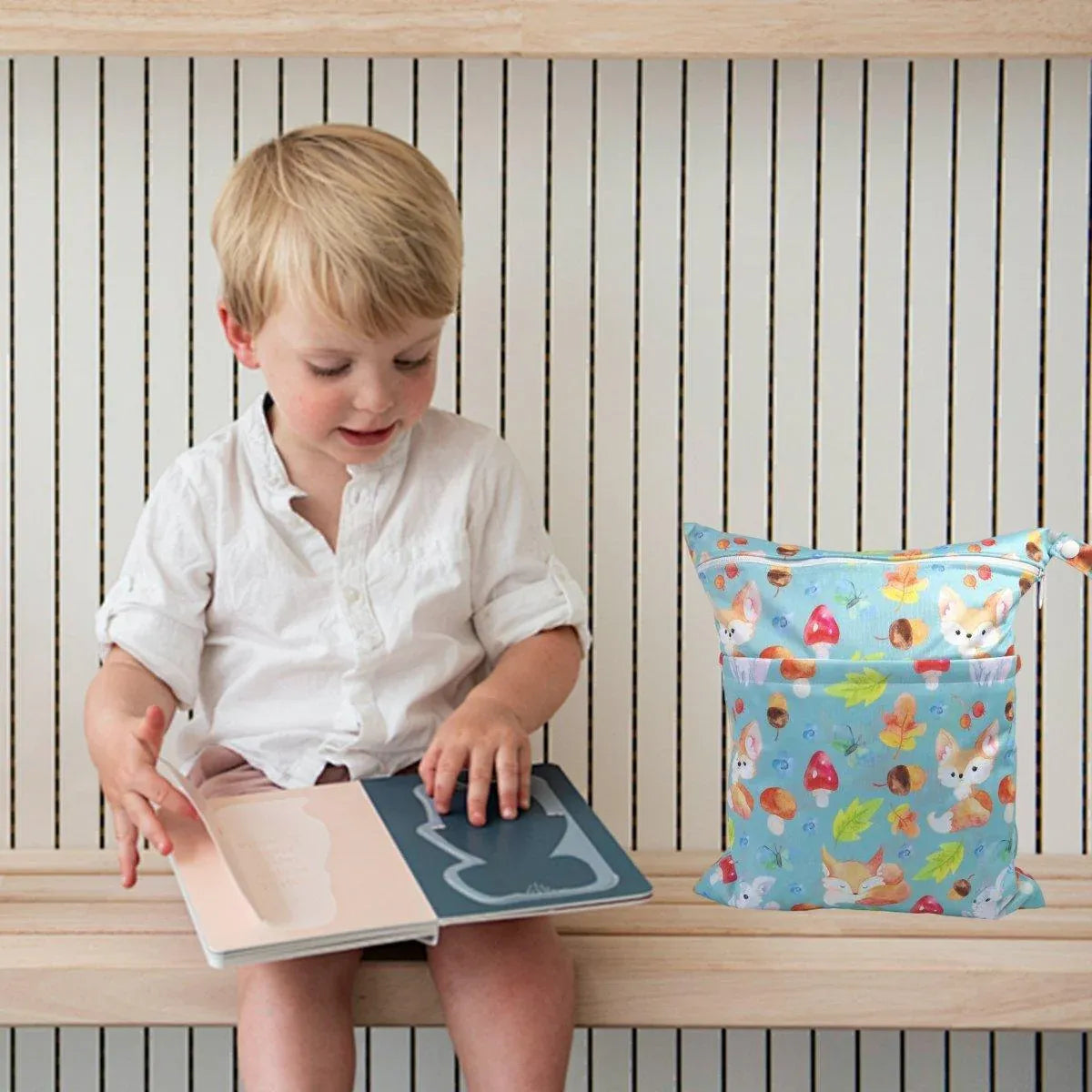 Waterproof nappy and wet bags with heart print, 2 piece