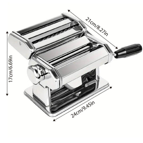 Interchangeable 2 mm and 4 mm cutting blades of the noodle maker
