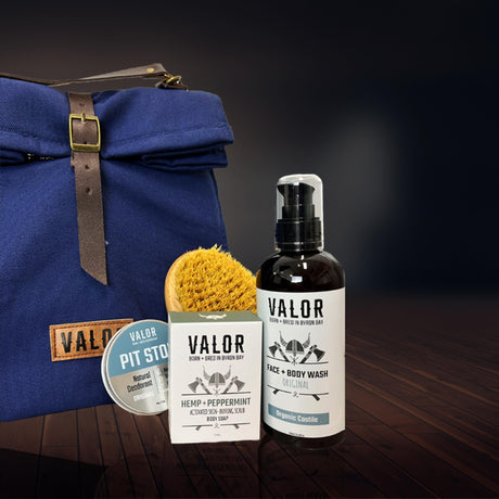 Tradie Natural Grooming Gift Kit in a foil insulated workers lunch bag