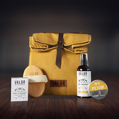 Tradie Natural Grooming Gift Kit Wategos in a foil insulated workers lunch bag