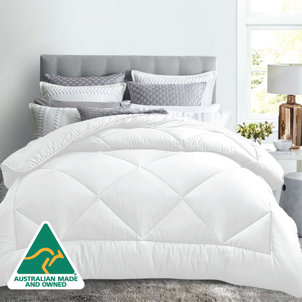 Brookthorpe 400GSM all seasons microfibre quilt for Super King beds