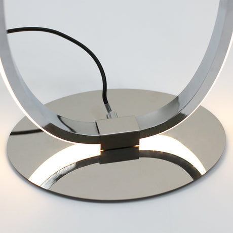 Infinity effect LED floor lamp in chrome