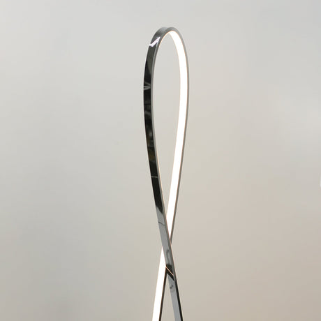 Infinity effect LED floor lamp in chrome