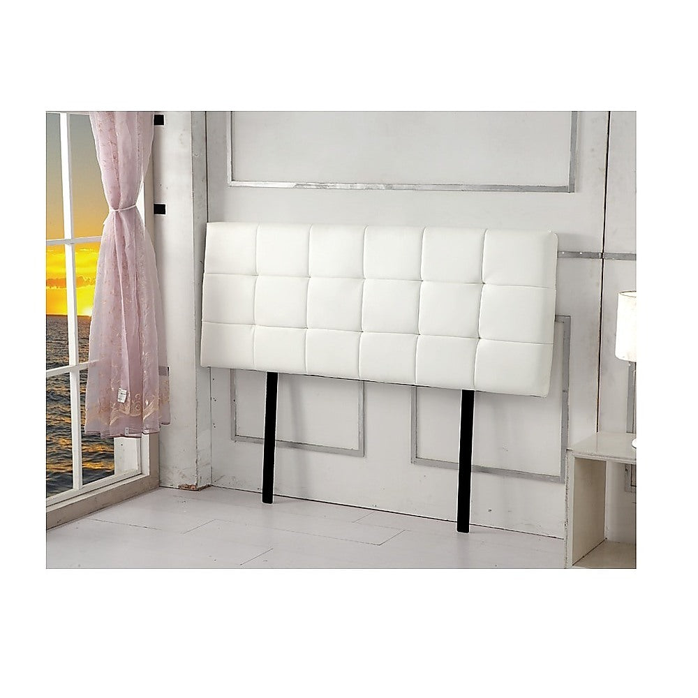 Mannus tufted bed head in white for a double bed