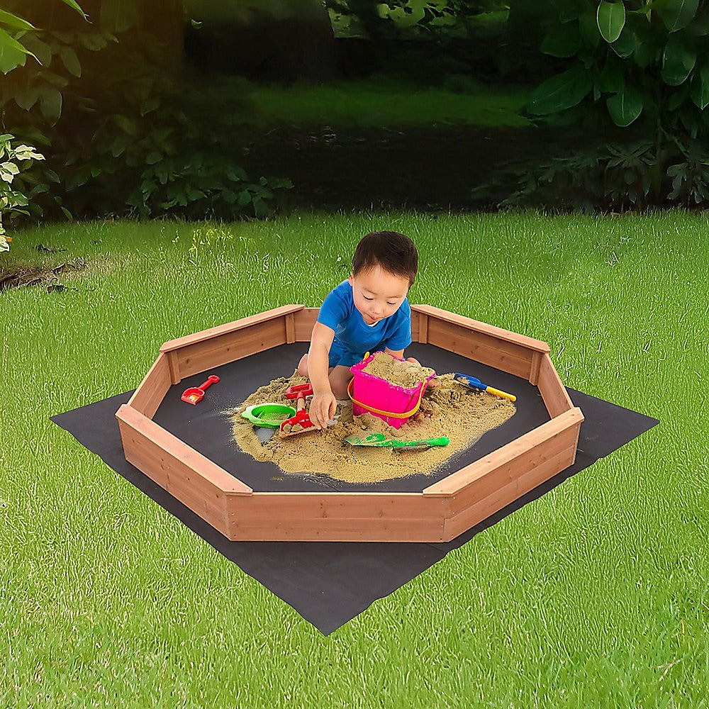 Octagonal wooden sandpit bench seat detail