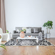 Geometric polypropylene floor rug black and white 200x300cm