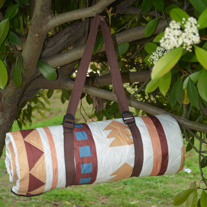Cartmel Waterproof Picnic Mat, Traditional Pattern, Extra Large 200x200cm