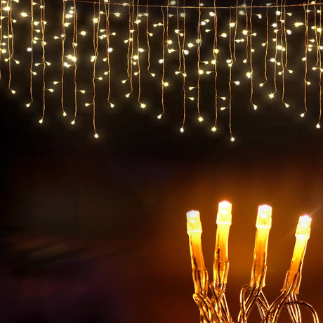 Jingle Jollys 32M Warm White Icicle Lights